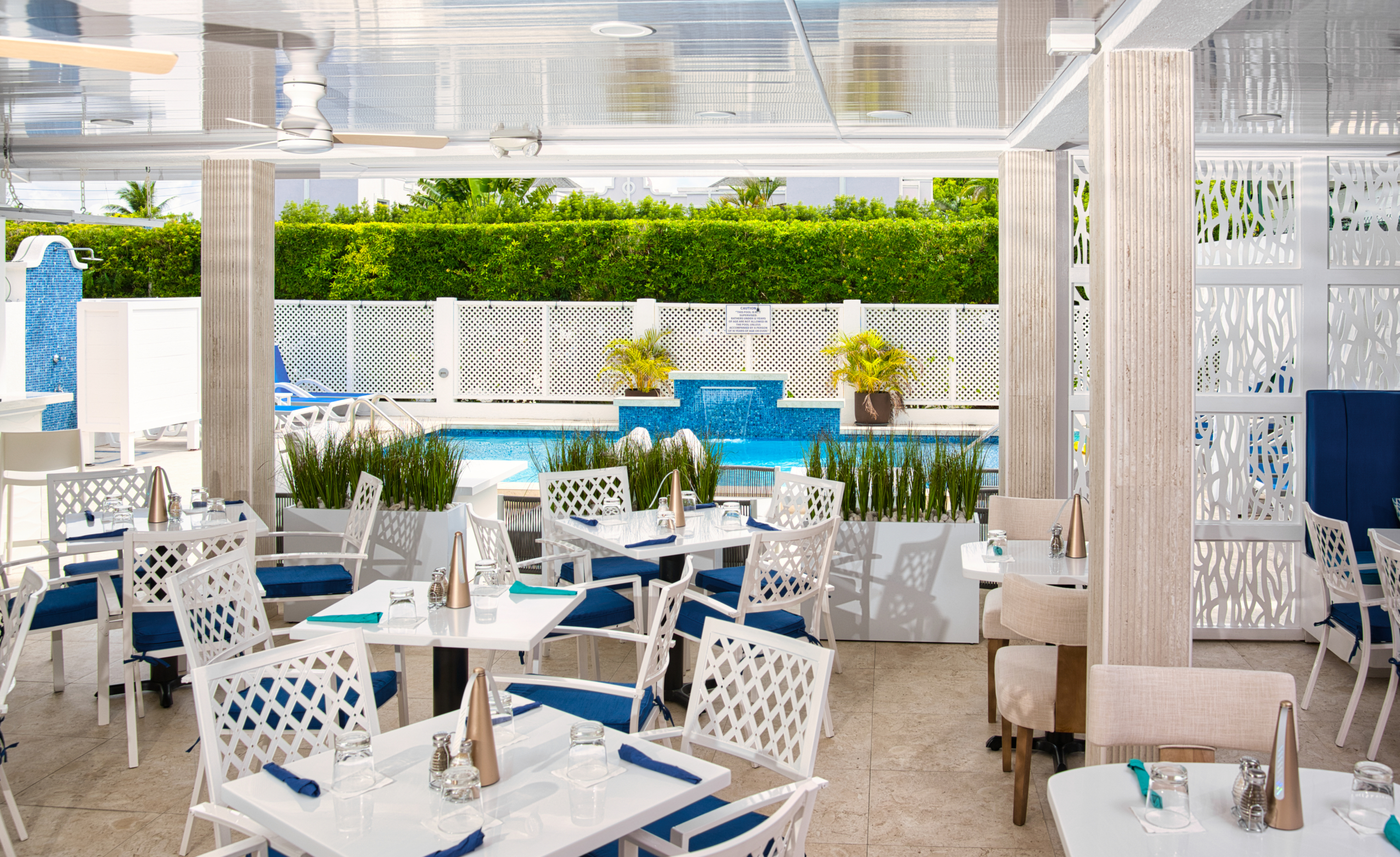 Southside Pooldeck Bistro & Bar